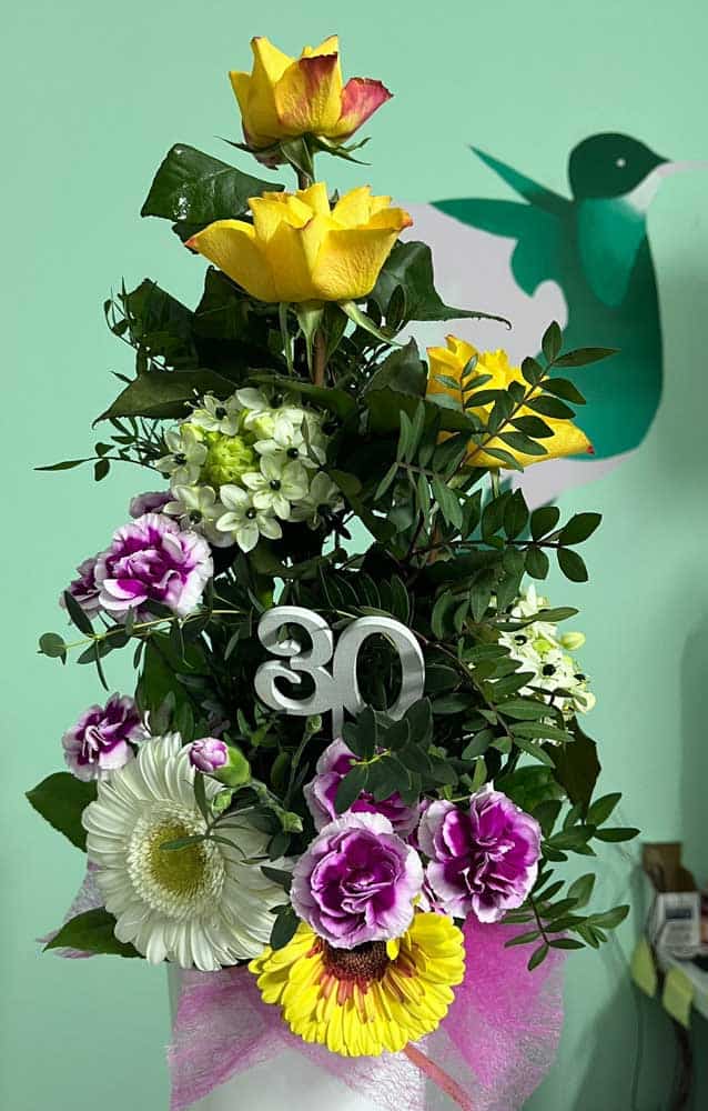 Kolibri-Viragszalon-szuletesnapi-viragcsokor-30-kiszallitassal